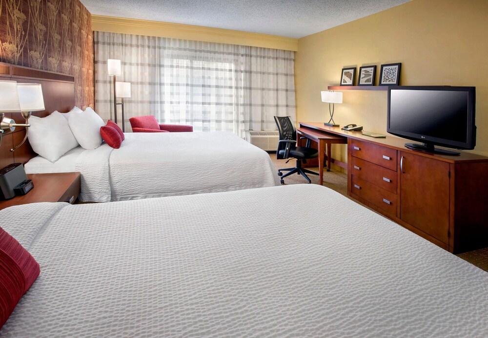 Courtyard By Marriott New Haven Wallingford Exterior photo