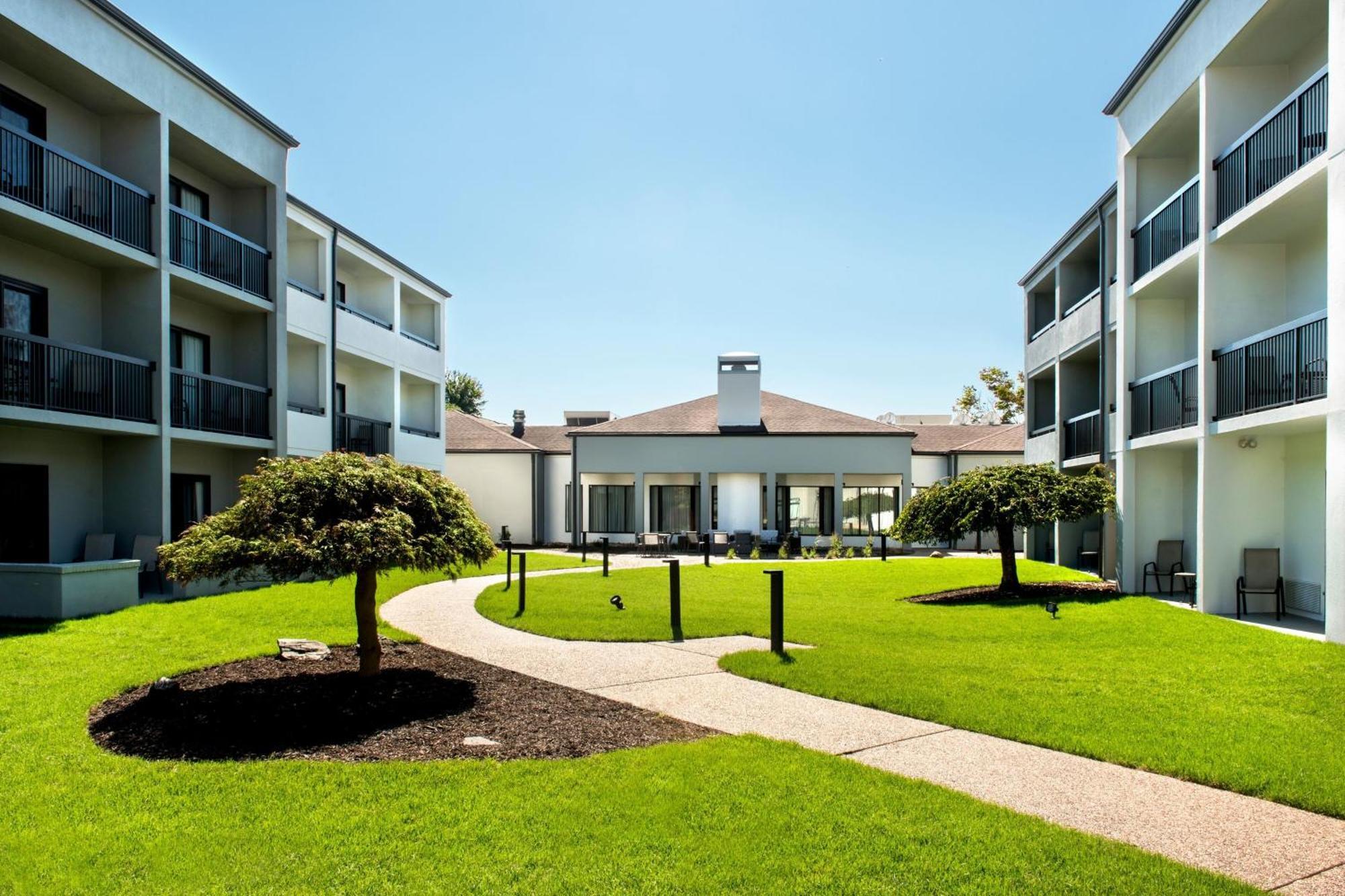 Courtyard By Marriott New Haven Wallingford Exterior photo